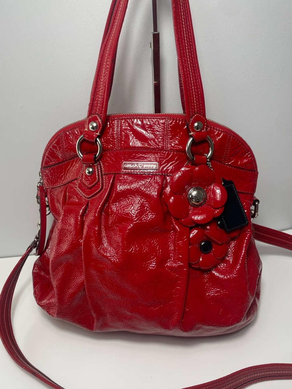 Coach Poppy RARE Flower Applique Patent Leather Bucket Bag - Picture 11 of 14